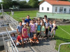 Verbandsgrundschule besucht Kläranlage 2010