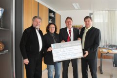 Spende vom Flughafen München an Bürgerstiftung Karlsfeld 2016