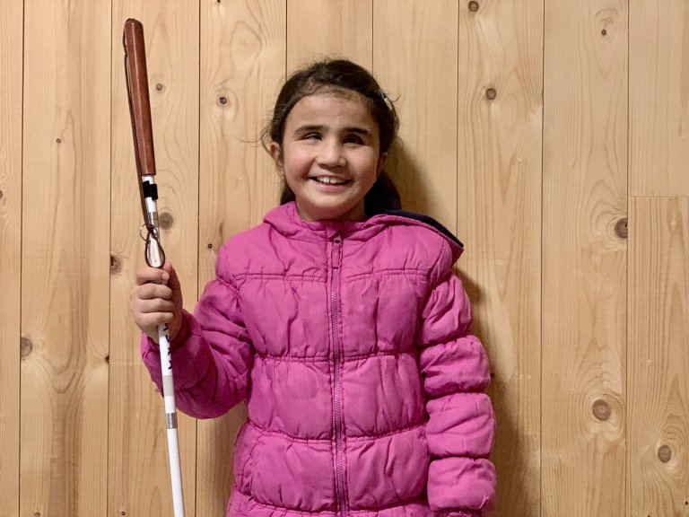 Die Weihnachtsgeschichte 2018: Wie die blinde Asra mutig durchs Leben geht