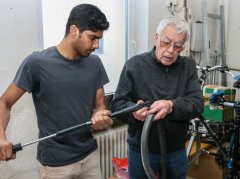 Vier Jahre Helferkreis Karlsfeld - ein Rückblick Vier Jahre Helferkreis Karlsfeld - ein Rückblick