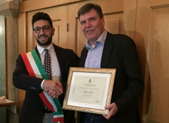 Ehrenbürgerschaft für Bürgermeister Stefan Kolbe Ehrenbürgerschaft für Bürgermeister Stefan Kolbe