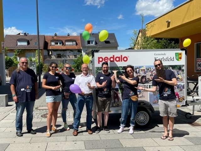 Aktionstag der Jugendarbeit Karlsfeld und Einweihung des Spielmobils