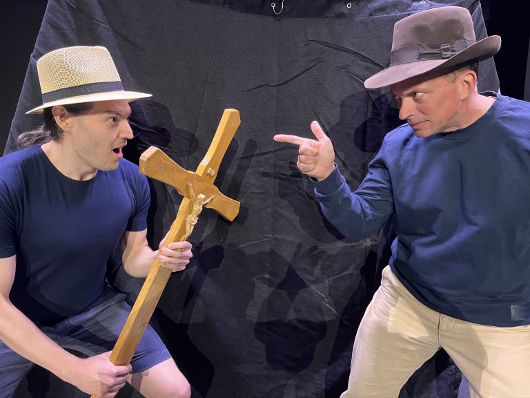 Das TSV Brettl bringt turbulente Klosterkomödie auf die Bühne