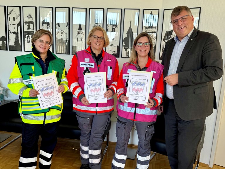 Drei neue Leitungskräfte für die Psychosoziale Notfallversorgung im Landkreis Dachau