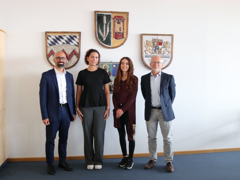 Neue Auszubildende Gresa Morina im Rathaus begrüßt