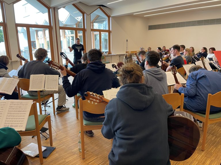 Klangvoll ins neue Jahr 2026 – Das Vivaldi Orchester Karlsfeld startet mit voller Energie